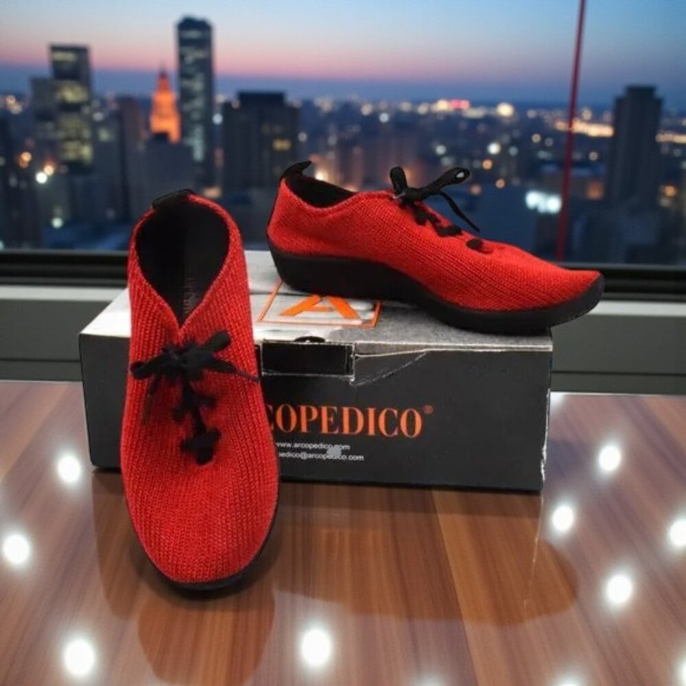EUC Arcopedico Neoclassic LS Comfort Footwear Red Shoes